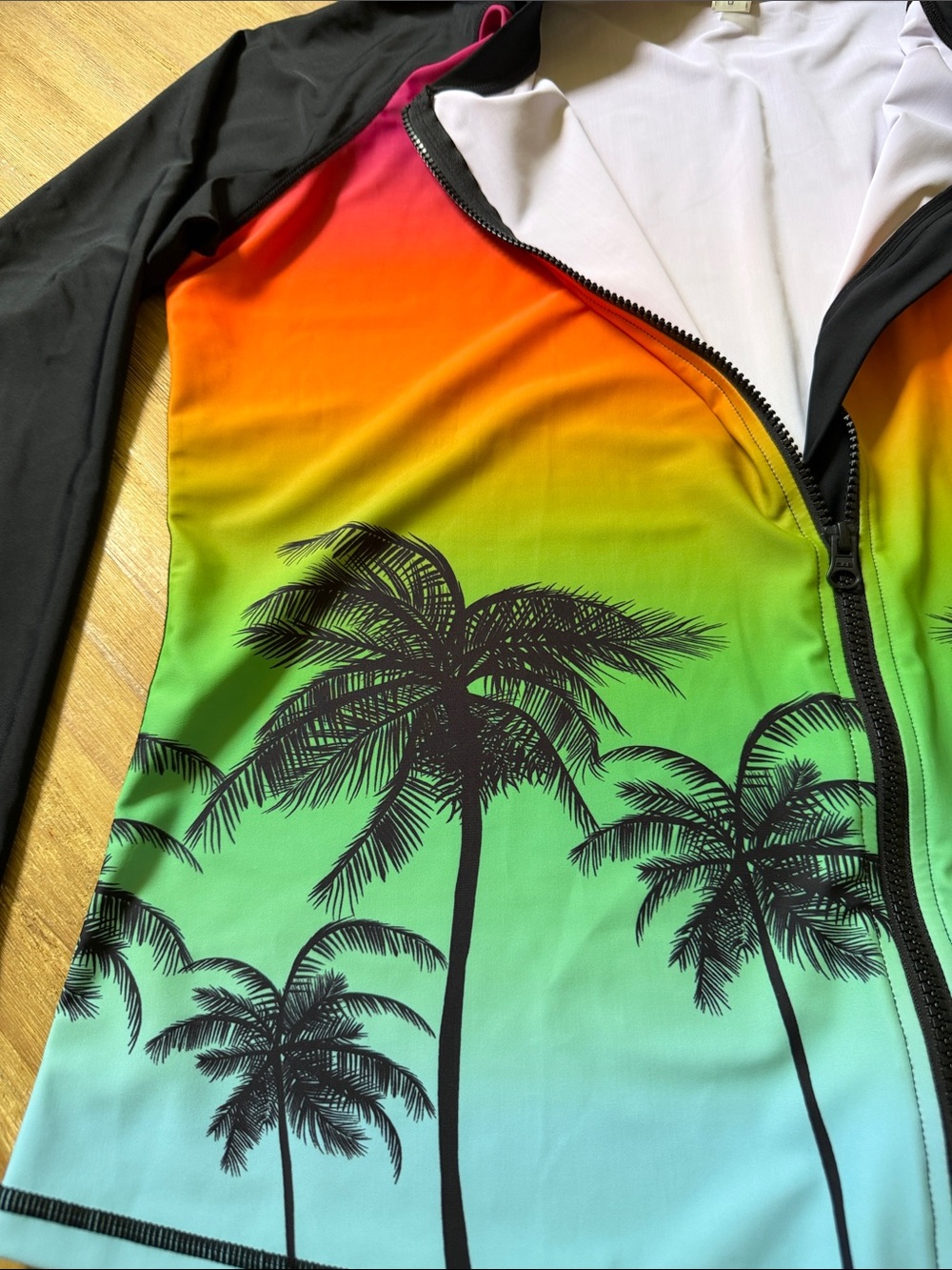 Women’s Zip-up Rash Guard - long sleeve - Picture 3 of 8